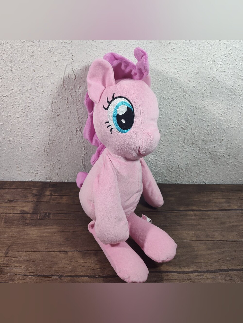 2016 Hasbro My Little Pony G4 Pinkie Pie Huggables Plush Stuffed Animal Sitting
